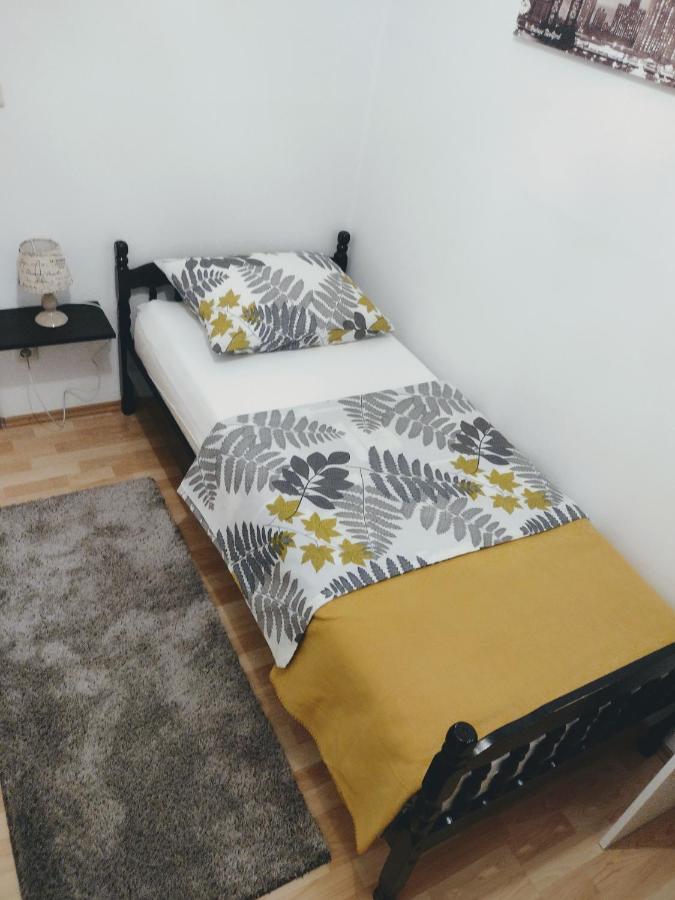 Kalauz Rooms Lozovac Esterno foto