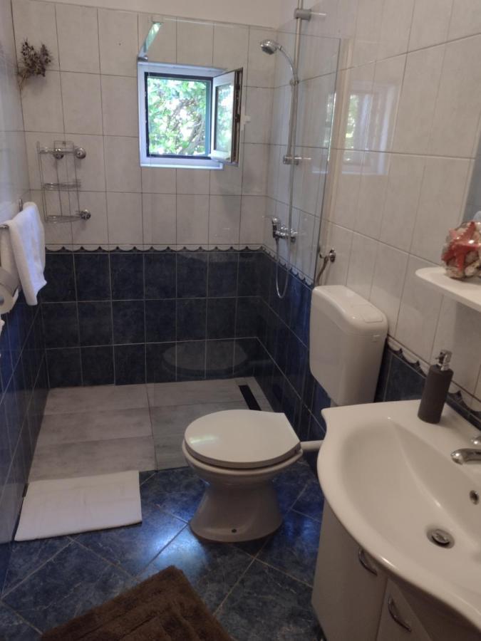 Kalauz Rooms Lozovac Esterno foto
