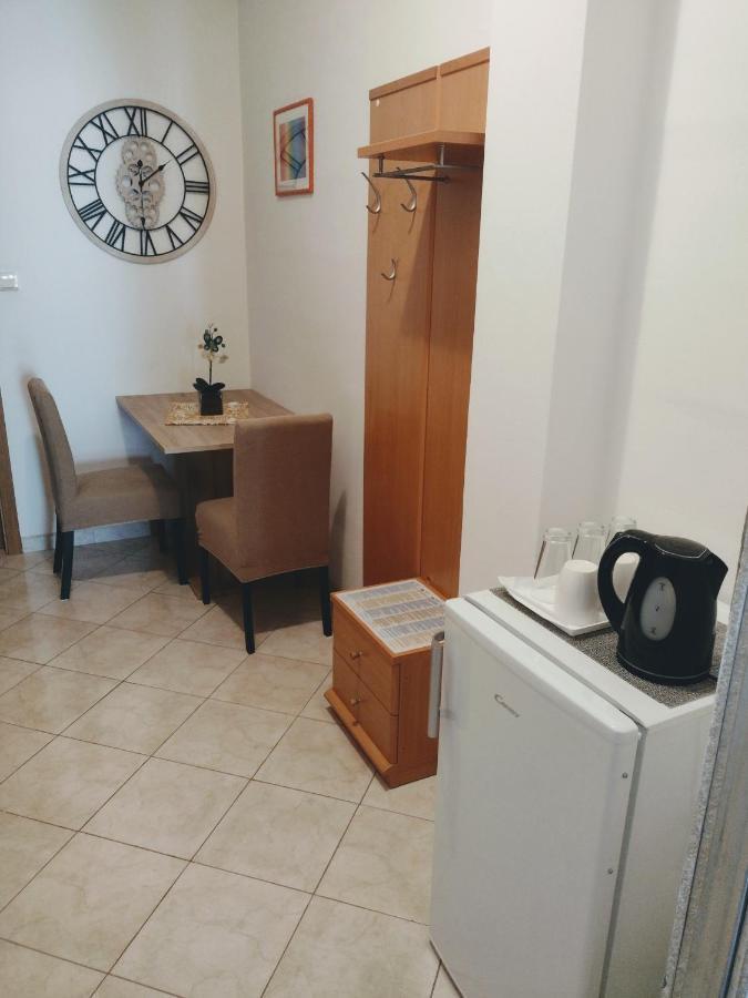 Kalauz Rooms Lozovac Esterno foto